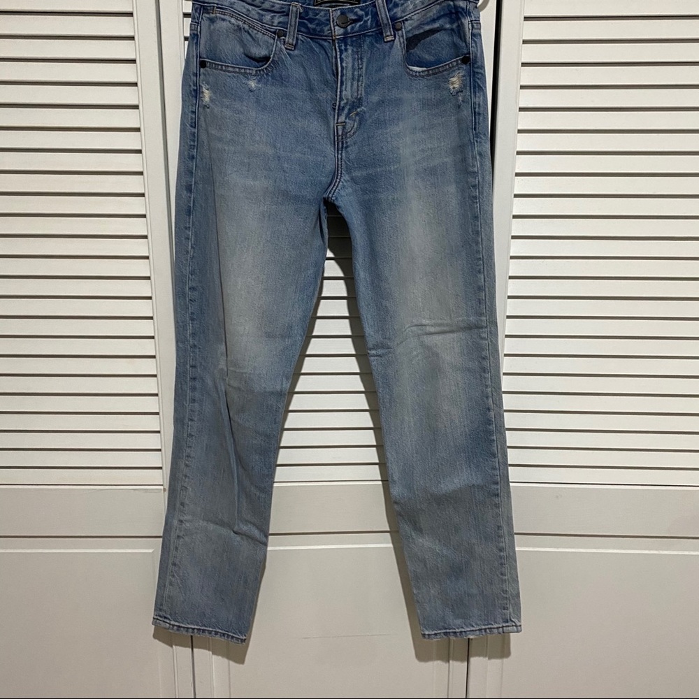 Abercrombie & Fitch Ankle Straight Jean